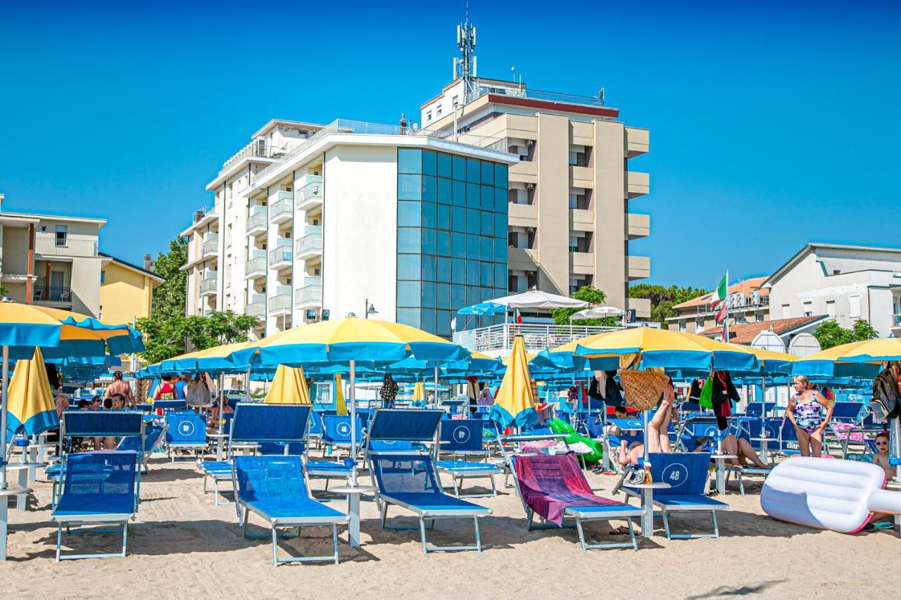 Hotel Ambasciatori Bellaria-Igea Marina Buitenkant foto