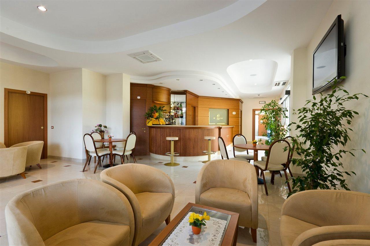 Hotel Ambasciatori Bellaria-Igea Marina Buitenkant foto