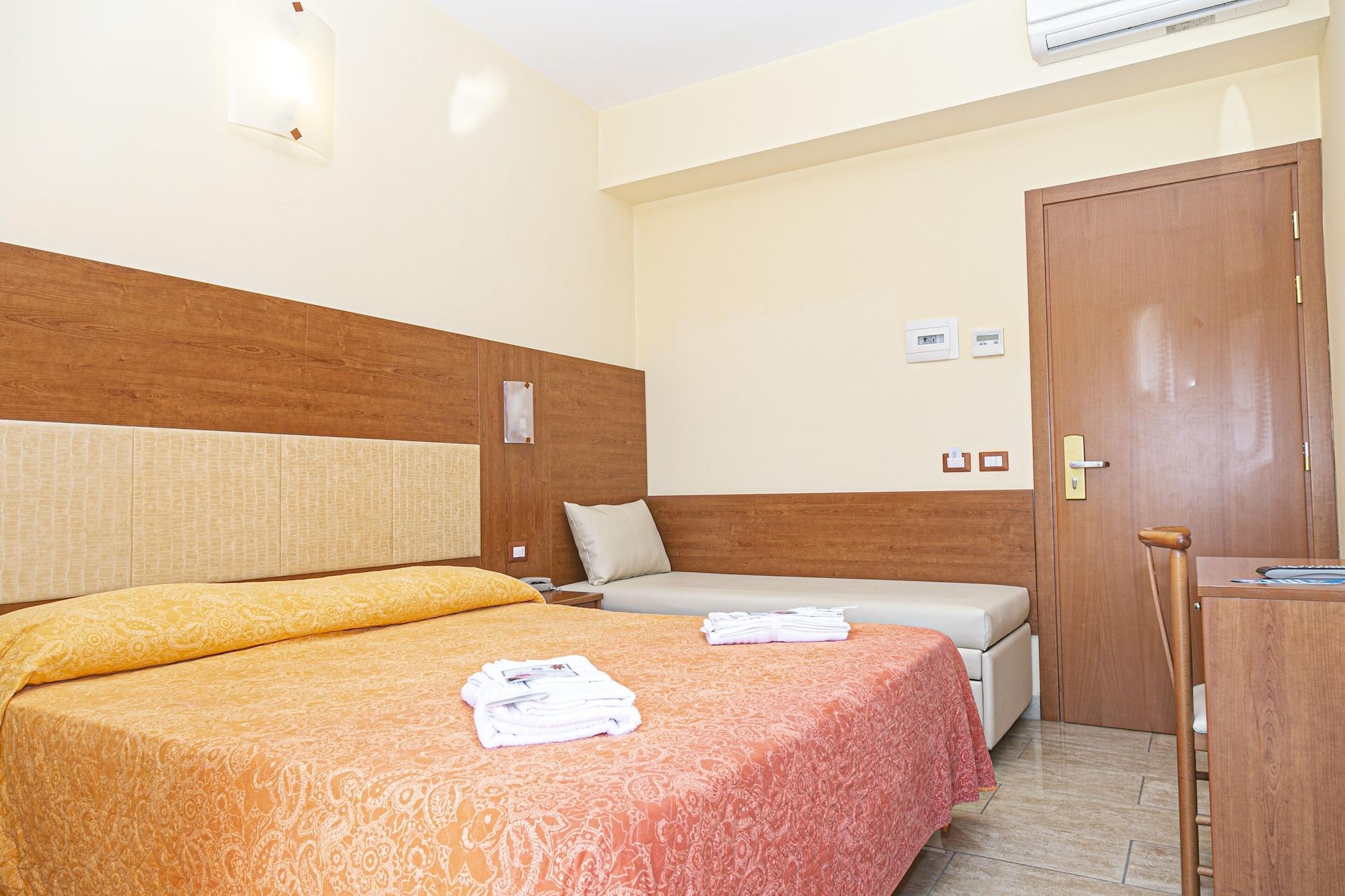 Hotel Ambasciatori Bellaria-Igea Marina Buitenkant foto