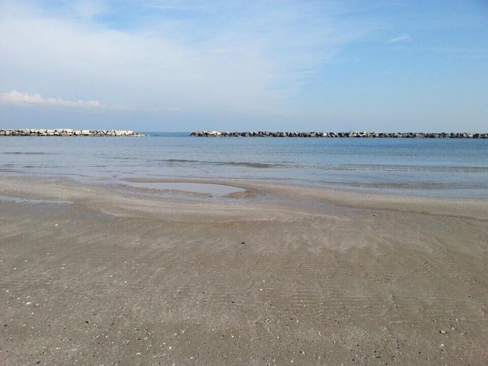 Hotel Ambasciatori Bellaria-Igea Marina Buitenkant foto